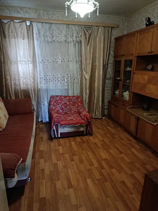 Сдам 3-х квартиру ул. Валентиновская, метро Студенческая 5 минут пешком