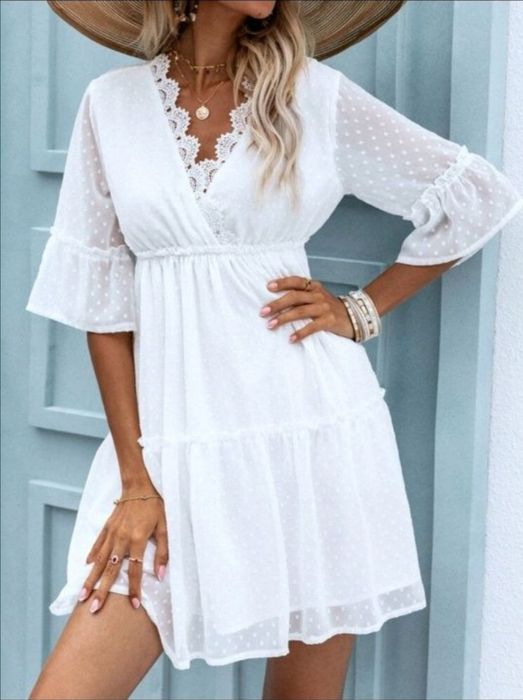 Sukienka biała Boho mini z koronką zwiewna śliczna