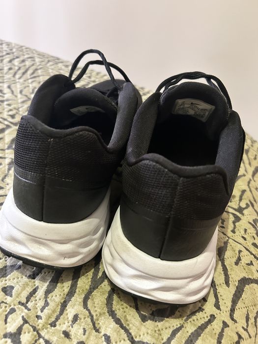 Nike Running        .