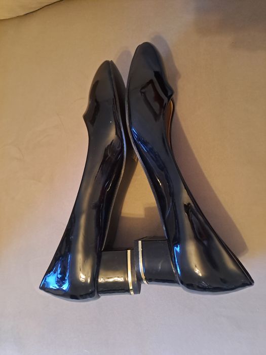 czółenka lakierki piękne 38