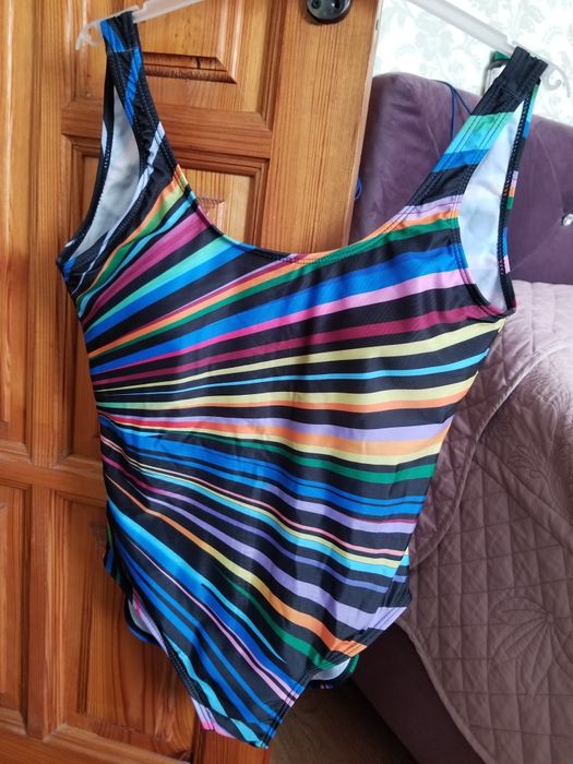 Купальник закрытый