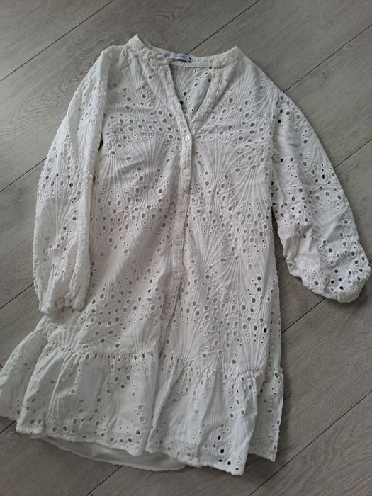 Biała azurowa sukienka 34