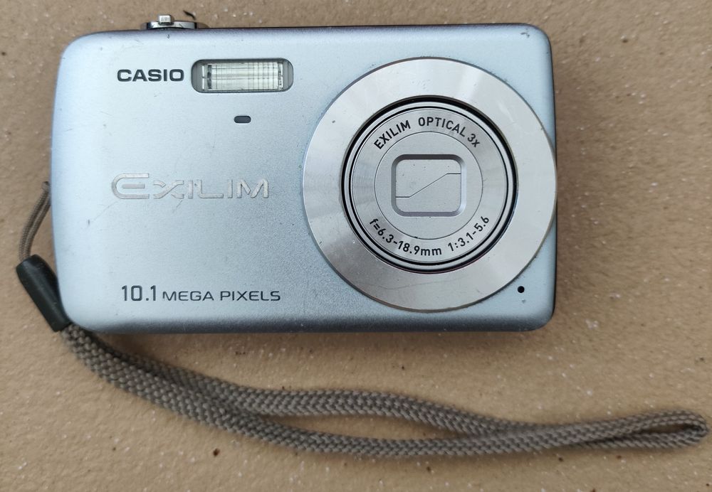 Máquina fotográfica CASIO EXILIM ex-z33