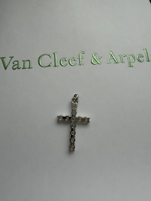 Хрестик з діамантами 1,5 ct