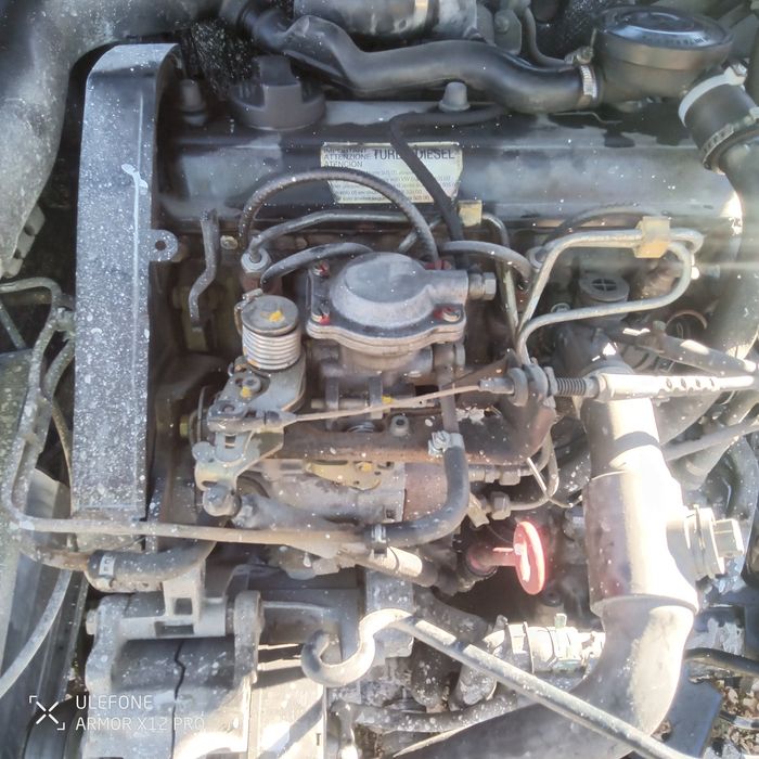 Motor e bancos em Pele