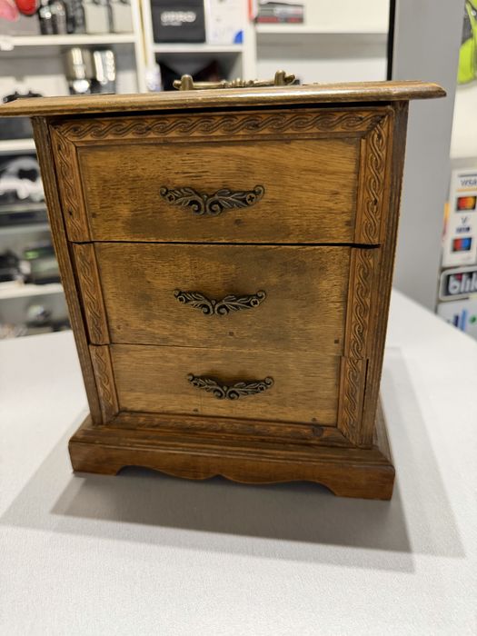 Drewniana szkatułka vintage . Stan bdb