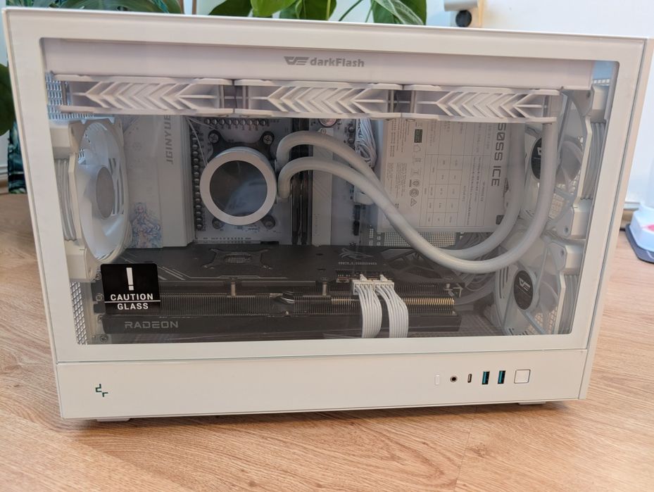 Wydajny komputer gamingowy / do pracy Ryzen 5 7500f, RX 7700, 32Gb RAM