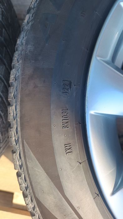 Felgi Mazda 3 , opony Pirelli All Season Cinturato