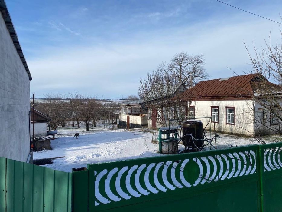 Продам затишний будинок біля річки, ділянка 40 соток