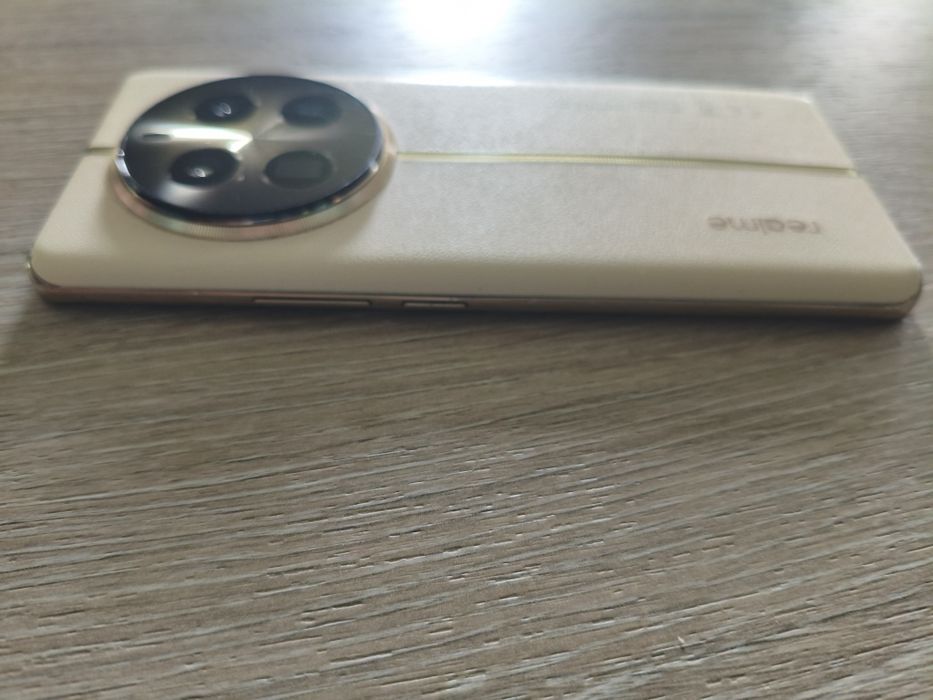 Realme 12 Pro+ 5G 12/512 GB Navigator Beige (beżowy)