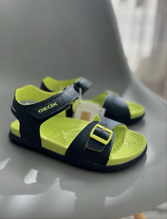 Босоніжки, сандалі Geox 28,36 розмір