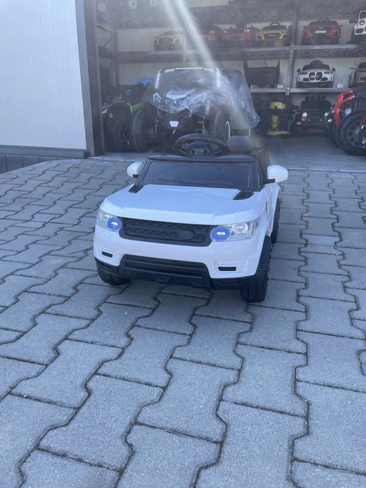 Autko Land Rover na akumulator, Biały SUV + Pilot