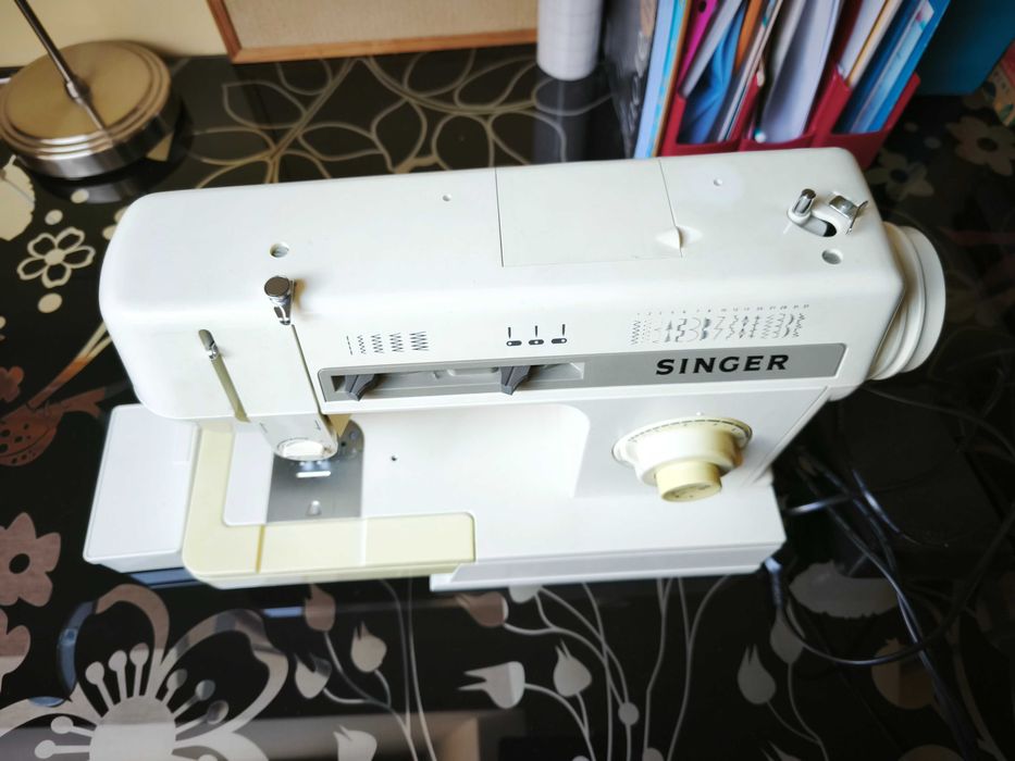 [Excelente estado, quase nova] Máquina Costura Singer 2515c