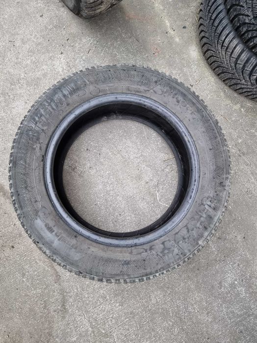 Opony 2 szt. 185/65/15 2016 r. Kleber Krisalp HP3 DOT 4416 5,9 mm