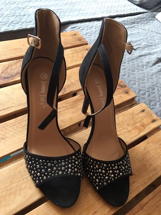 Buty letnie 39….