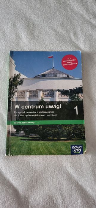 W centrum uwagi podręcznik