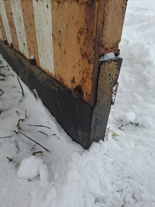 Pług do śniegu rozkładany