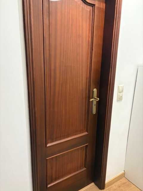 Porta de Madeira em bom estado