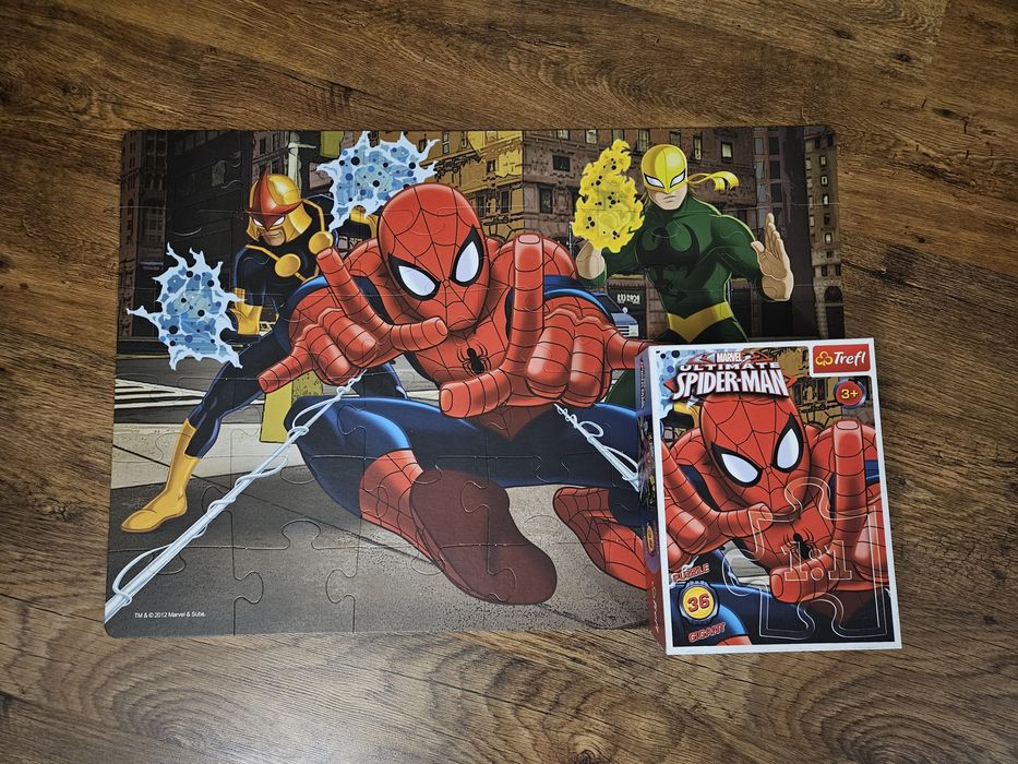 Puzzle Ultimate Spider Man 3+ Trefl, Marvel bardzo duże puzzle
