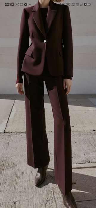 Garnitur nowy burgundowy r.38 Zara