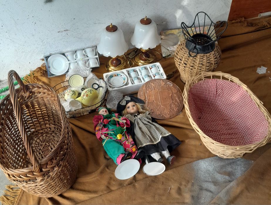 Louças Conjuntos de chá .. cestos..