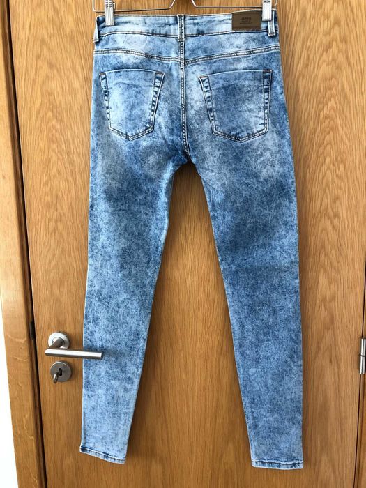 Jeans novos - tamanho 36