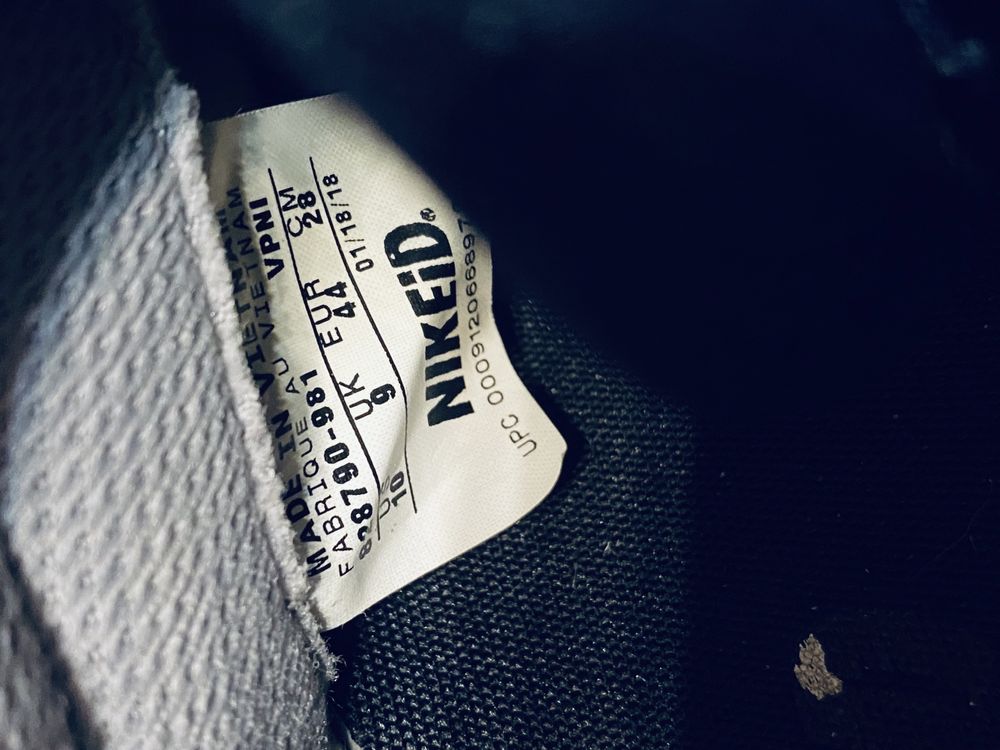 Nike international id outlet