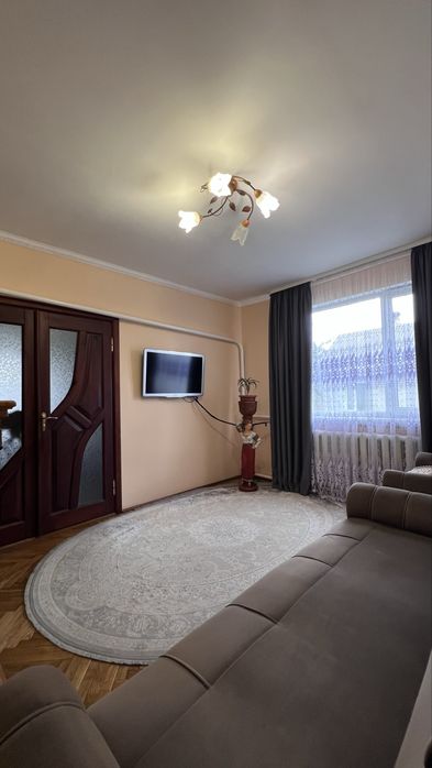 Продаж добротного будинку смт. Колки