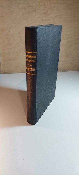 Poesia, Fernando Pessoa | Introdução de Adolfo Casais Monteiro (2ª ed)