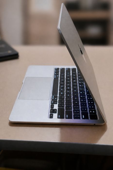 MacBook Air M4 (2025) 16GB / 256GB • Ідеальний стан
