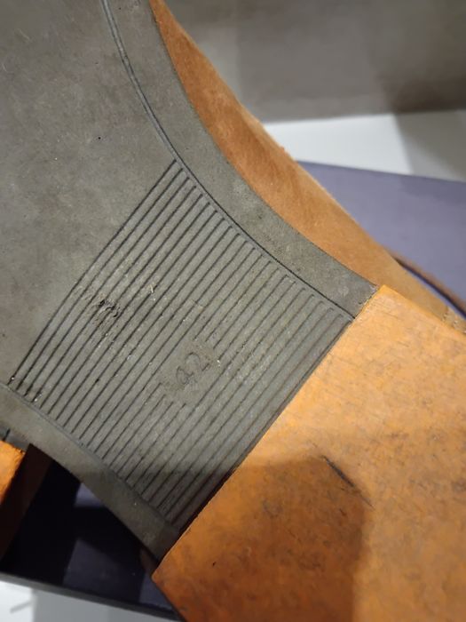 Buty męskie z numbuku