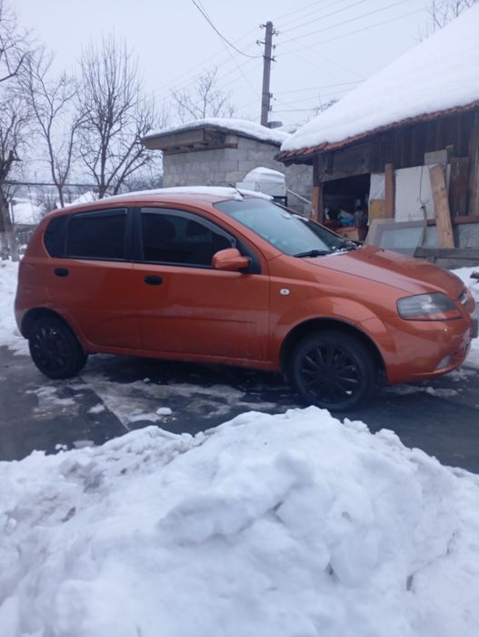 Продається.        Шевроле авео     газ , бензин