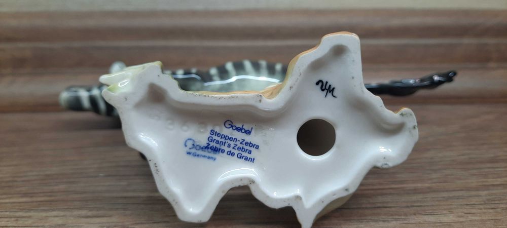 Фарфоровая статуэтка "Зебра" Goebel Германия