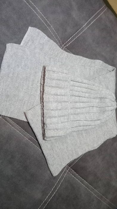 Шапки ручной работы новые, вязаные