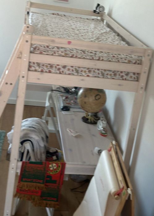 Cama alta beliche com secretaria+colchão
