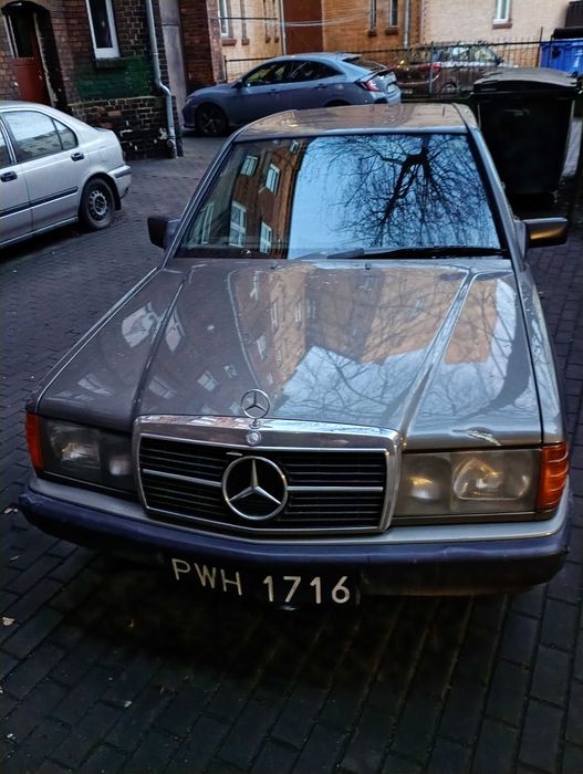Mercedes-Benz 190