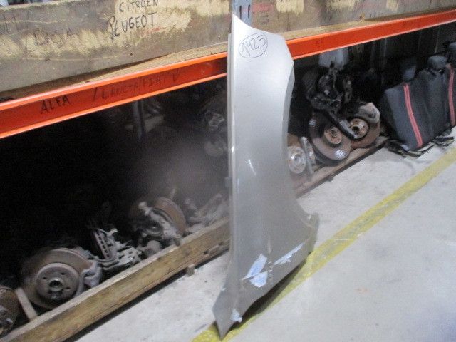 Guarda-lamas direito BMW X3 (E83)