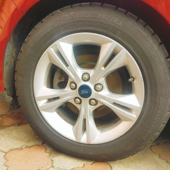 Продам  автомобіль Ford focus