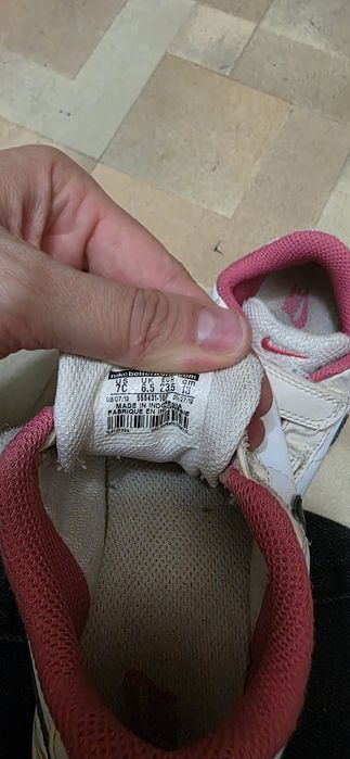 Кросівки  nike дуже гарні