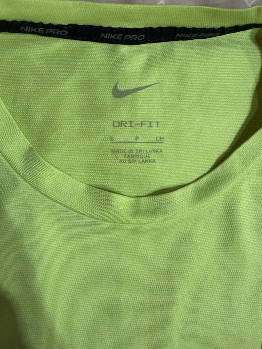 Футболка Nike Pro Dri-FIT