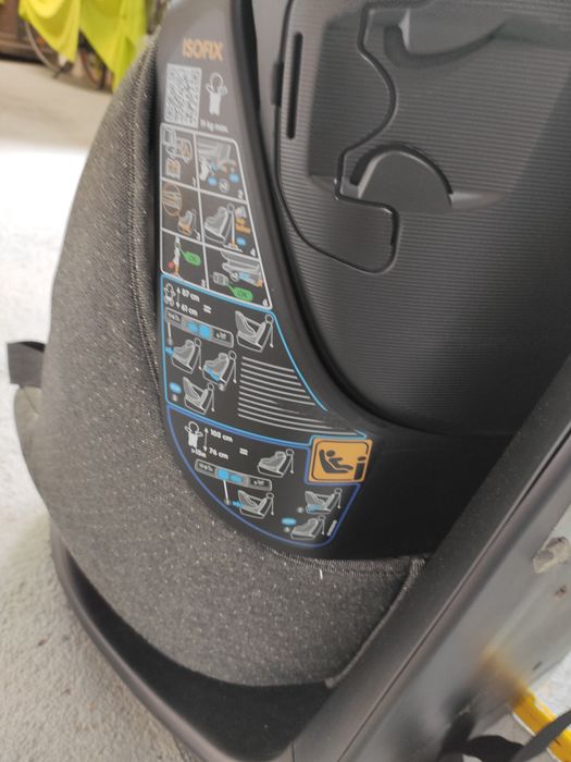 Maxi-Cosi auto giratória.