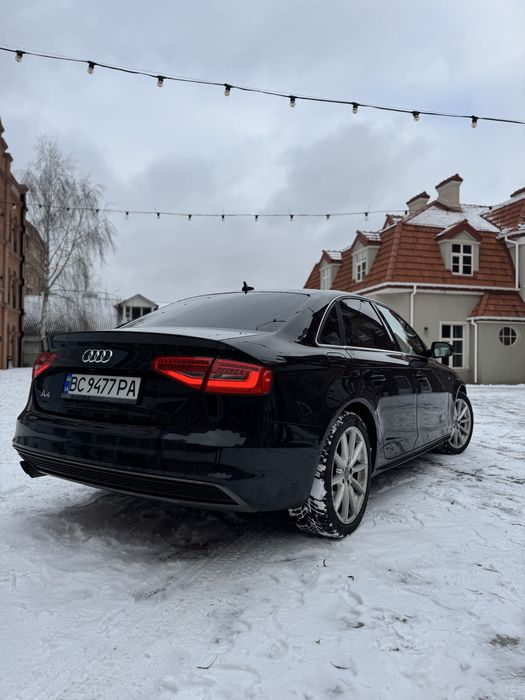 Audi A4 B8 2015 р. S - line