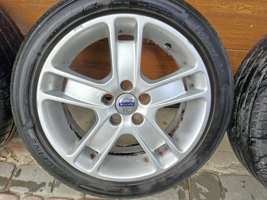 Felgi Volvo R 17 7J 5x108  V50 V30 plus opony