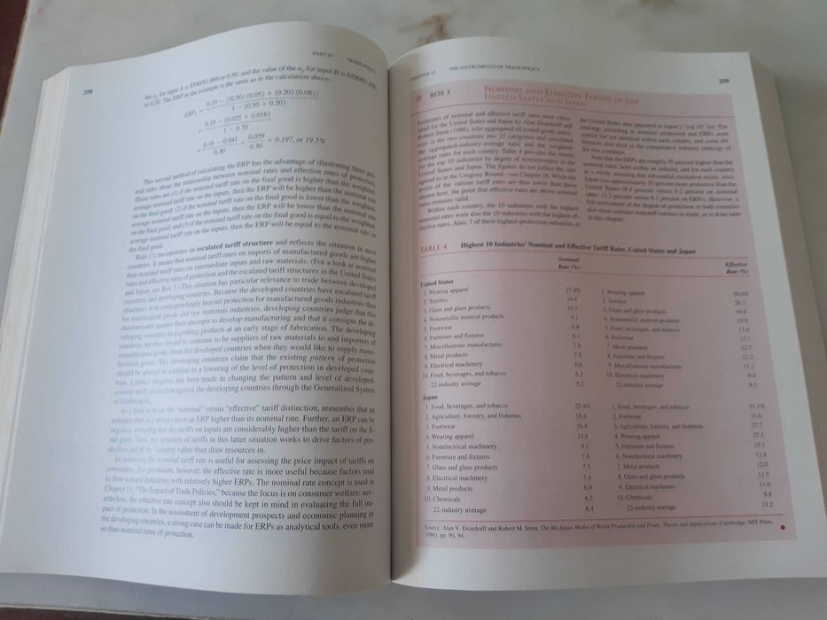 Livro"International Economics",International Edition,McGraw-Hill, novo