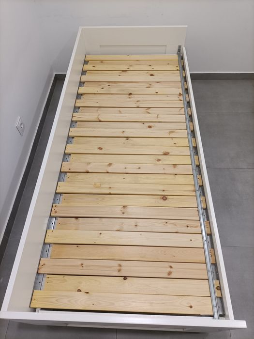 Cama individual/dupla IKEA BRIMNES, como NOVA