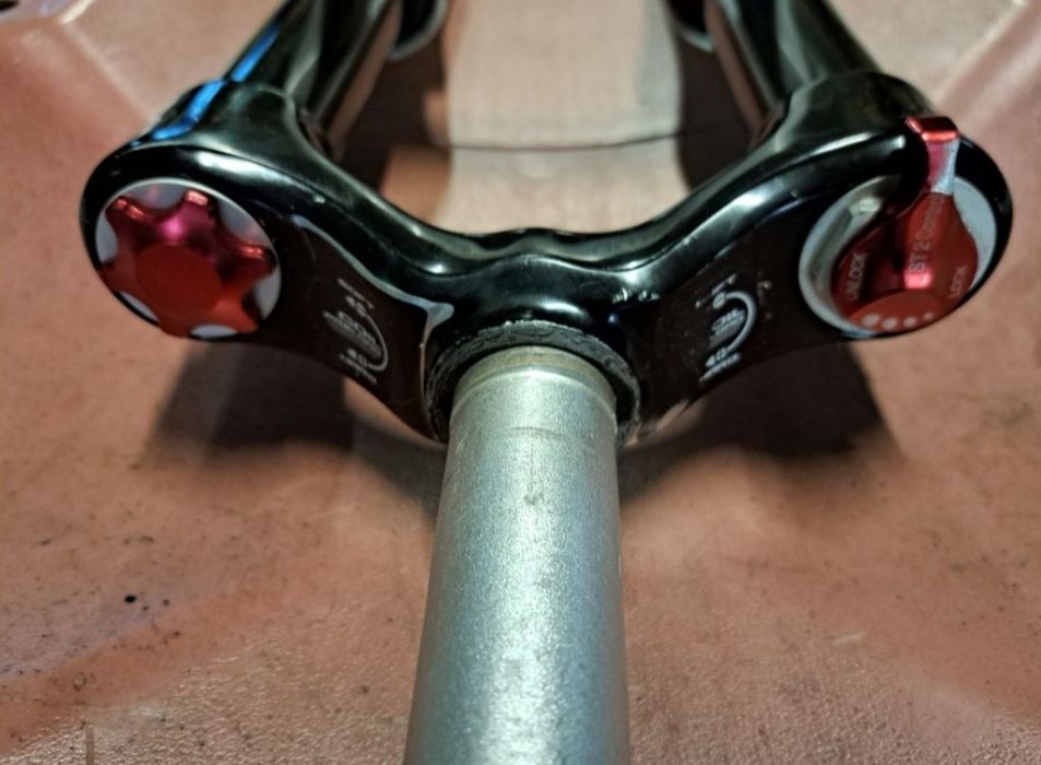 Marzocchi bomber 55 tst2 dirt jumper