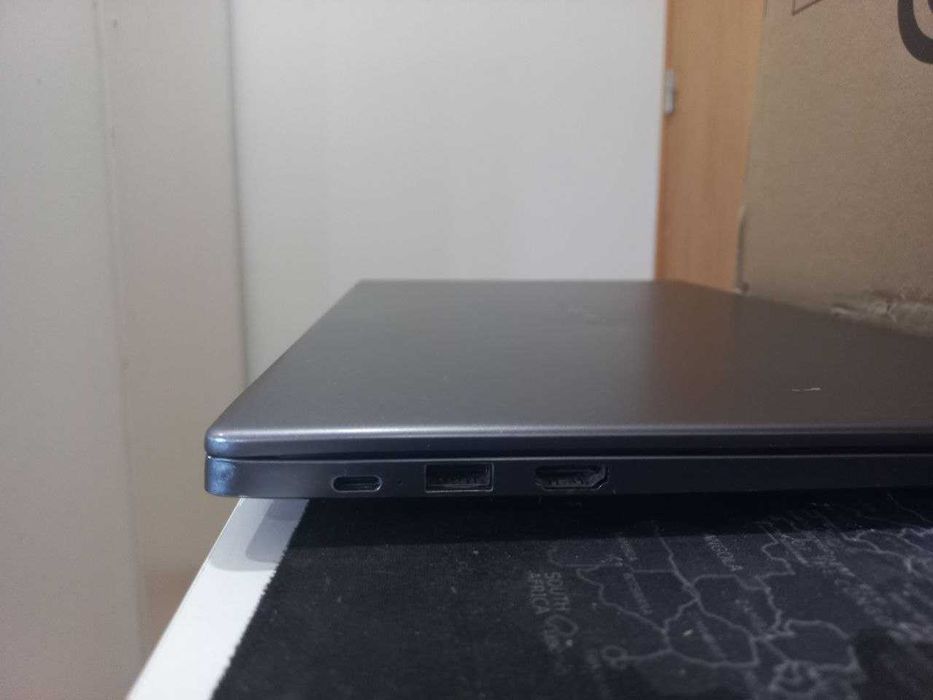 Huawei Matebook D15 15.6 i5 1135G7 8GB 256GB + Teclado + Rato