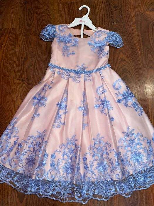Святкова дитяча сукня