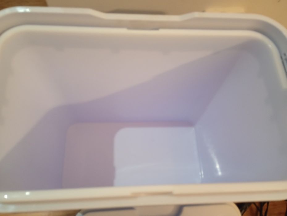 Elektryczna lodówka turystyczna 12V – 24 l