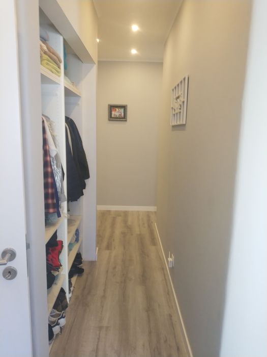 Dafundo T2 remodelado c/quintal 80m